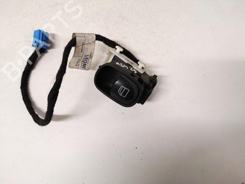 switch-mercedes-benz-c-class-w203-2000-2001-2002-2003-2004-2005-2006-2007-32892068 main image