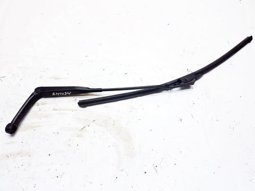 front-windshield-wiper-arm-audi-a4-b5-8d2-1994-1995-1996-1997-1998-1999-2000-2001-33526316 main image