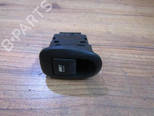 Used Switch Switch CITROËN XSARA (N1) 1.4 i (75 hp) 33480979 33480979