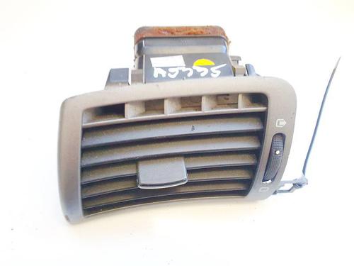 Used Air vent Air vent PEUGEOT 407 (6D_) 2.0 HDi 135 (6DRHRH, 6DRHRE, 6DRHRG, 6DRHRJ) (136 hp) 32956183 32956183