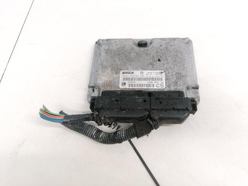 Used Engine control unit (ECU) Engine control unit (ECU) OPEL ZAFIRA A MPV (T98) 2.0 DI 16V (F75) (82 hp) 33084136 33084136