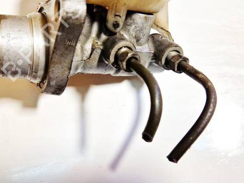 Used Brake master cylinder Brake master cylinder MITSUBISHI LANCER VIII (CY_A, CZ_A) 1.8 (CY3A, CY6A) (140 hp) 35015968 35015968