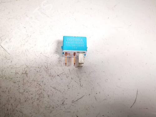 Used Electronic sensor Electronic sensor TOYOTA PREVIA II (_R3_) 2.0 D-4D (CLR30_, CLR30R) (116 hp) 32619552 32619552