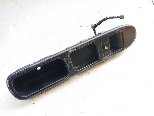 Used Switch Switch PEUGEOT 407 (6D_) 2.0 HDi 135 (6DRHRH, 6DRHRE, 6DRHRG, 6DRHRJ) (136 hp) 32594334 32594334