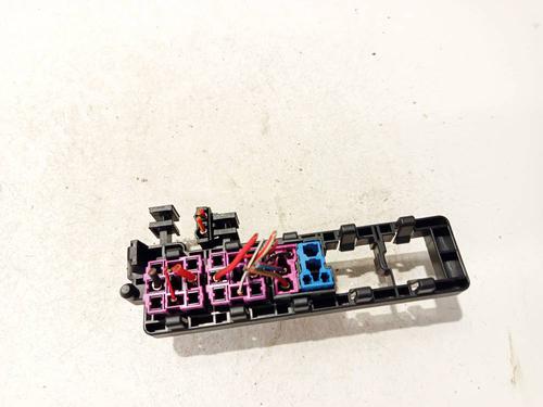 Used Fuse box VW PASSAT B6 (3C2) 1.9 TDI (105 hp) 32549173