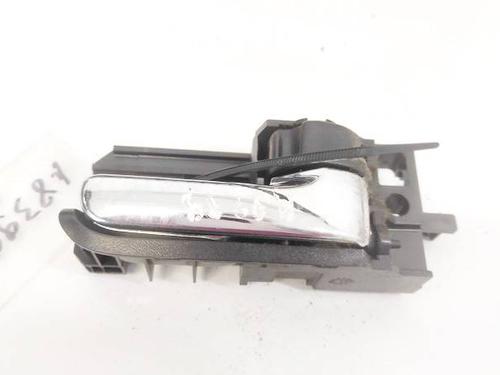 Used Front right interior door handle Front right interior door handle 35218228 35218228