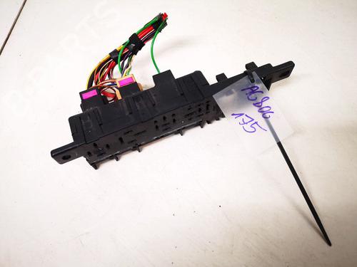 sikringsdose-vw-passat-b5-variant-3b5-1997-1998-1999-2000-2001-33088096 main image