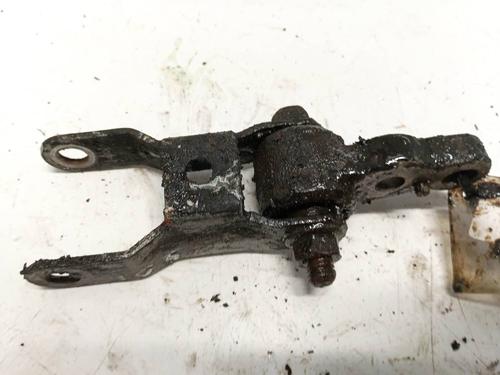 Used Engine mount Engine mount VOLVO V70 I (875, 876) 2.5 TDI (140 hp) 32565398 32565398