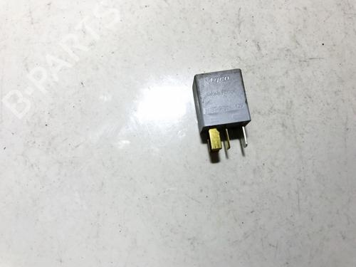 Used Electronic sensor Electronic sensor TOYOTA COROLLA Verso (ZER_, ZZE12_, R1_) 2.2 D-4D (AUR10_, AUR10R) (136 hp) 33512075 33512075