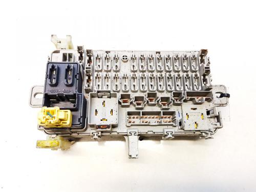 Used Fuse box Fuse box ROVER 45 I Hatchback (RT) 1.8 (117 hp) 33106406 33106406