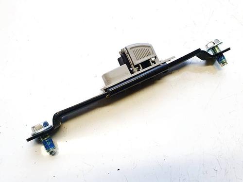 BP32613875O1 main image