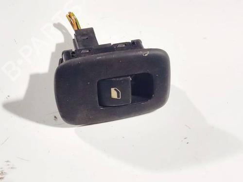 switch-peugeot-508-i-8d_-2010-2011-2012-2013-2014-2015-2016-2017-2018-32581008 main image