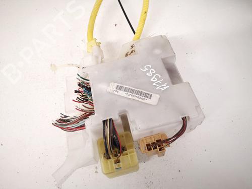 fuse-box-toyota-corolla-saloon-_e12_-2000-2001-2002-2003-2004-2005-2006-2007-2008-32904819 main image