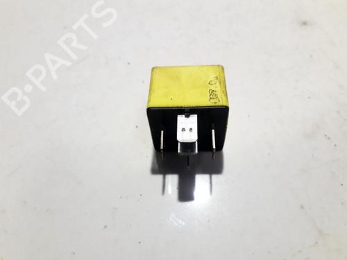 Used Electronic sensor Electronic sensor RENAULT MEGANE I (BA0/1_) 1.6 16V (BA04, BA0B, BA11, BA1J, BA16, BA19, BA1K, BA1V,... (107 hp) 33524526 33524526