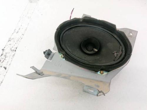 Used Speaker MAZDA 5 (CR) 2.0 CD (CR19) (143 hp) 32920356