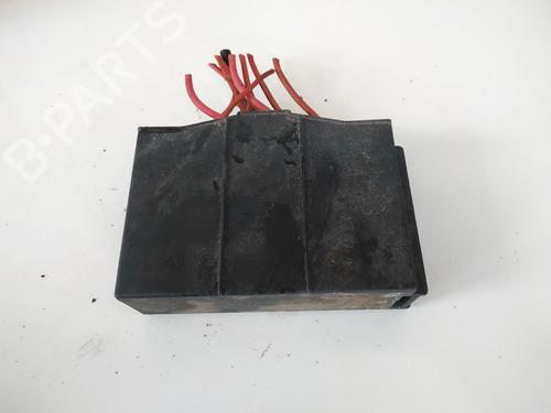 Used Fuse box Fuse box OPEL MERIVA A MPV (X03) 1.7 CDTI (E75) (100 hp) 32883040 32883040