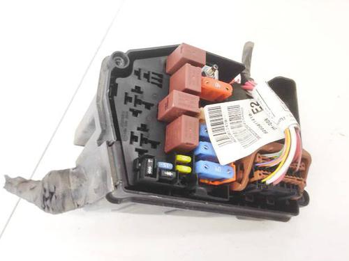 Used Fuse box Fuse box RENAULT TWINGO II (CN0_) 1.2 (CN0D) (58 hp) 32947040 32947040