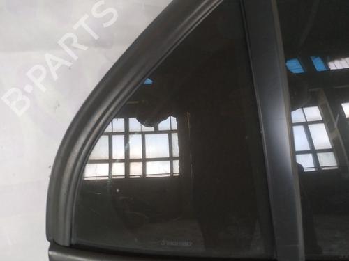 Panel rude bagtil højre Panel rude bagtil højre SAAB 9-3 (YS3F, E79, D79, D75) 2.0 t (175 hp) 35416690 35416690