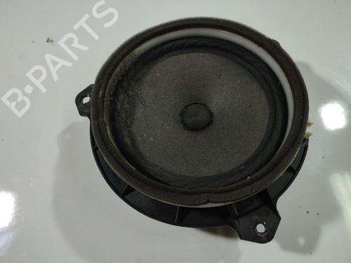 speaker-toyota-yaris-_p9_-2005-2006-2007-2008-2009-2010-2011-2012-2013-2014-32557480 main image