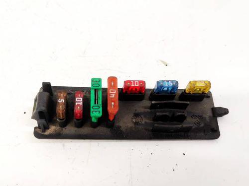 Fuse box PEUGEOT 206 SW (2E/K) 1.6 HDi 110 | BP32946696E1 - Image 2