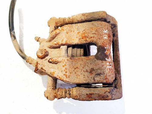 Used Left front brake caliper Left front brake caliper RENAULT MODUS / GRAND MODUS (F/JP0_) 1.5 dCi (FP0D, JP0D) (82 hp) 34811542 34811542