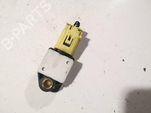 Used Electronic module Electronic module TOYOTA YARIS (_P9_) 1.4 D-4D (NLP90_, NLP90R) (90 hp) 32574359 32574359