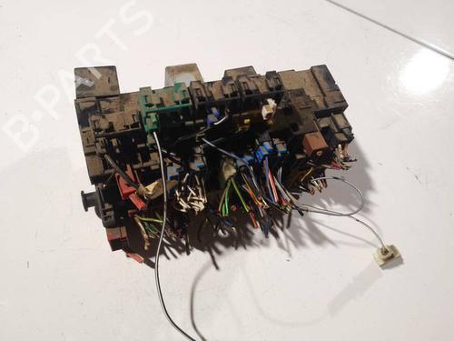 Used Fuse box Fuse box VW GOLF III (1H1) 1.9 SDI (64 hp) 32574136 32574136