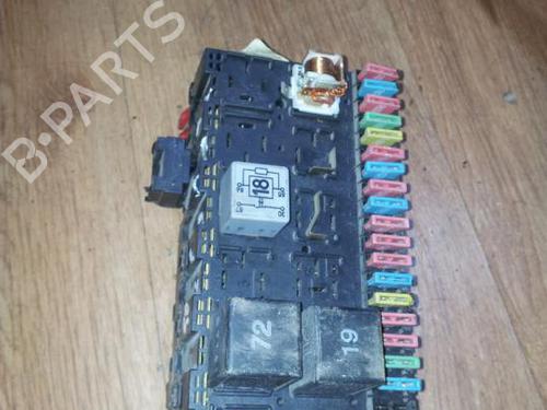 Used Fuse box Fuse box VW GOLF III (1H1) 1.4 (60 hp) 33514863 33514863