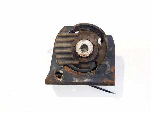 Used Engine mount Engine mount TOYOTA AURIS (_E15_) 2.0 D-4D (ADE150_, ADE150R) (126 hp) 32950440 32950440
