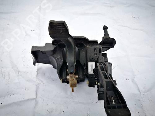koblingspedal koblingspedal OPEL CORSA D (S07) 1.2 (L08, L68) (80 hp) 39939185 39939185