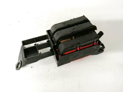 Used Fuse box Fuse box RENAULT MEGANE III Hatchback (BZ0/1_, B3_) 1.5 dCi (BZ09, BZ0D, BZ1W, BZ29, BZ14) (110 hp) 32627764 32627764