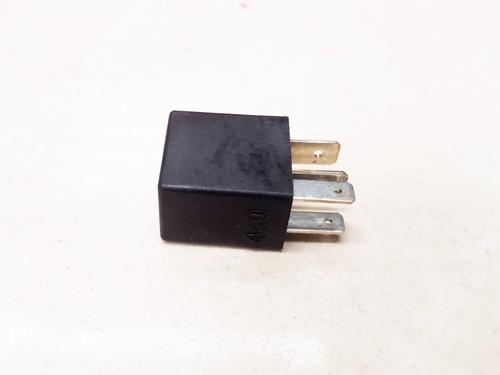 Used Electronic sensor Electronic sensor OPEL ASTRA G Hatchback (T98) 2.0 DTI 16V (F08, F48) (101 hp) 33104688 33104688
