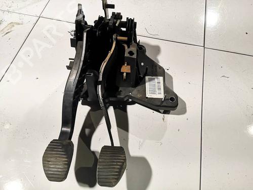 Used Pedal Pedal 34908200 34908200