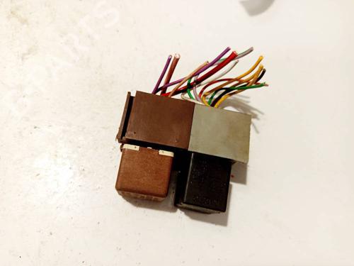 Used Fuse box RENAULT MASTER II Platform/Chassis (ED/HD/UD) 2.2 dCI 90 (ED0G, ED0N, HD0G, HD0N, HD1G, HD1N, UD0G,... (90 hp) 32551389