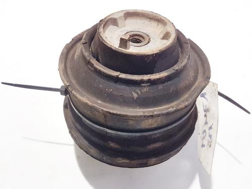 Used Engine mount Engine mount MERCEDES-BENZ C-CLASS (W203) C 180 Kompressor (203.046) (143 hp) 32894251 32894251