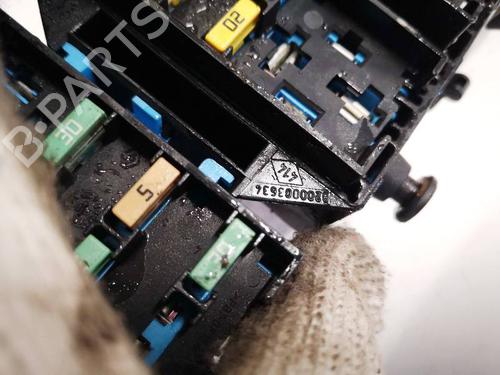 Fuse box RENAULT ESPACE IV (JK0/1_) 2.2 dCi (JK0H) | BP32618693E1 - Image 2