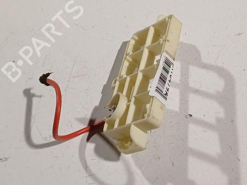 Fuse box AUDI A6 C6 (4F2) 2.4 | BP32571053E1