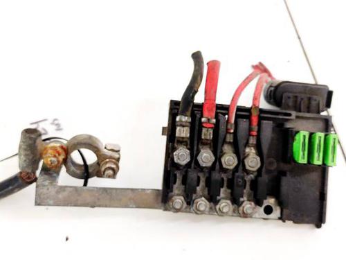 Used Fuse box Fuse box VW GOLF IV (1J1) 1.9 TDI (110 hp) 32940775 32940775