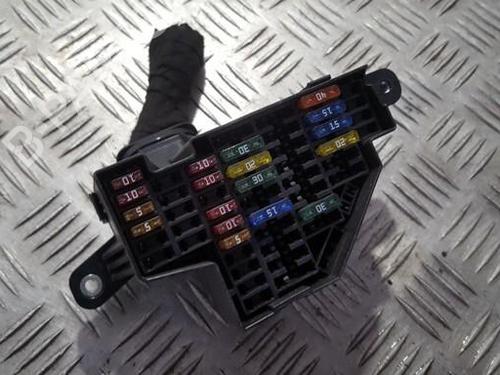 fuse-box-audi-a3-8p1-2003-2004-2005-2006-2007-2008-2009-2010-2011-2012-2013-33503864 main image