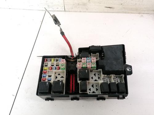 Used Fuse box Fuse box VOLVO S40 II (544) 2.0 D (136 hp) 32907733 32907733