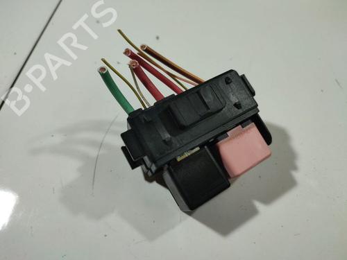 fuse-box-renault-scenic-ii-jm01_-2003-2004-2005-2006-2007-2008-2009-2010-32555849 main image