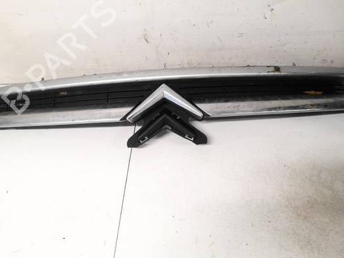 Grill Grill CITROËN C8 (EA_, EB_) 2.2 HDi (128 hp) 35347861 35347861