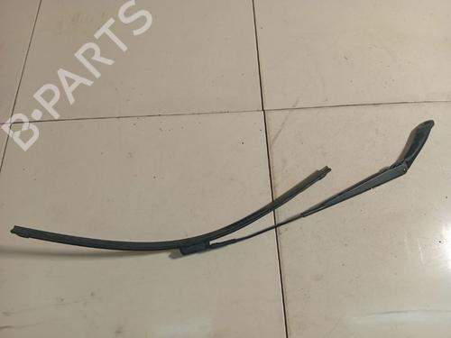 Used Front windshield wiper arm Front windshield wiper arm 37093493 37093493