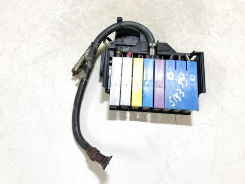 Used Fuse box Fuse box OPEL ZAFIRA A MPV (T98) 2.0 DI 16V (F75) (82 hp) 33520880 33520880