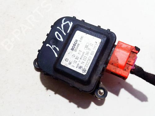 electronic-module-audi-a4-b5-8d2-1994-1995-1996-1997-1998-1999-2000-2001-33517472 main image