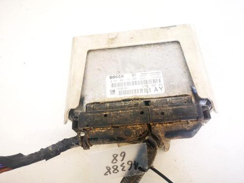 Used Engine control unit (ECU) Engine control unit (ECU) OPEL ZAFIRA A MPV (T98) 2.0 DI 16V (F75) (82 hp) 33075037 33075037