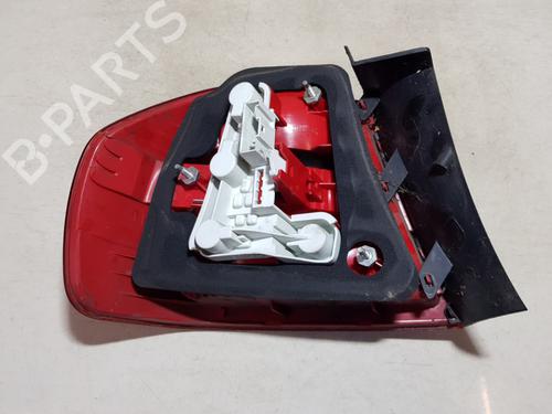 Right taillight BMW 3 (E90) 320 d | BP35631461C35 - Image 2