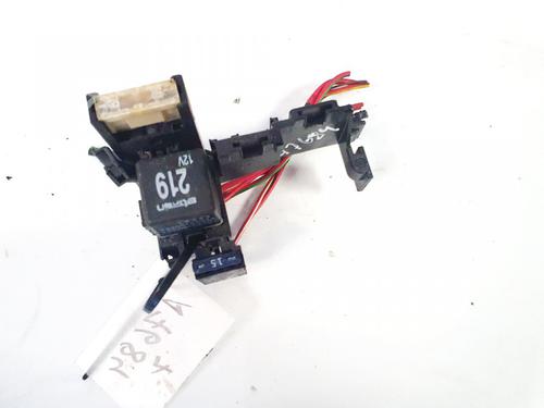 Used Fuse box VW PASSAT B5.5 (3B3) 1.9 TDI (130 hp) 32894048