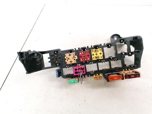Used Fuse box AUDI A4 B5 (8D2) 1.9 TDI (110 hp) 33078825