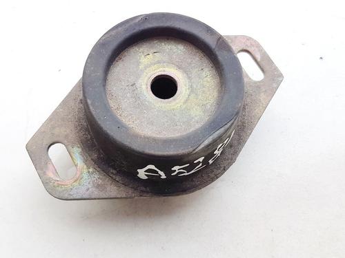 Used Engine mount Engine mount CITROËN XSARA (N1) 1.8 i (90 hp) 33099440 33099440